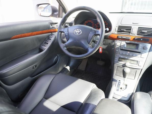Toyota Avensis II Рестайлинг с пробегом 2007 года, цена 780 000 рублей, 221137 км, лифтбек, Автокод Объявления