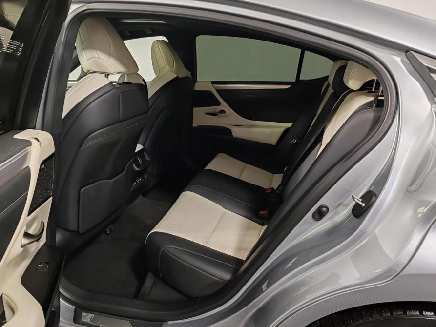 Lexus ES VII Рестайлинг Москва  - изображение 12