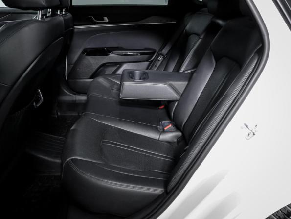 Kia K5 III с пробегом 2021 года, цена 2 780 000 рублей, 94000 км, седан, Автокод Объявления