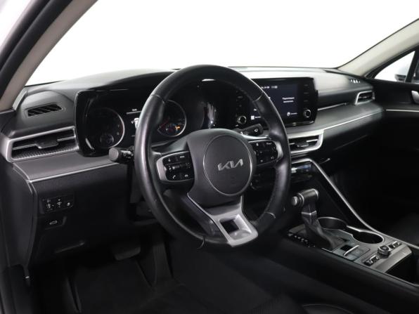 Kia K5 III с пробегом 2023 года, цена 2 799 900 рублей, 43430 км, седан, Автокод Объявления