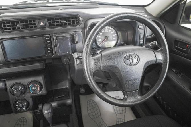 Toyota Probox I Рестайлинг с пробегом 2018 года, цена 1 099 000 рублей, 149000 км, универсал, Автокод Объявления