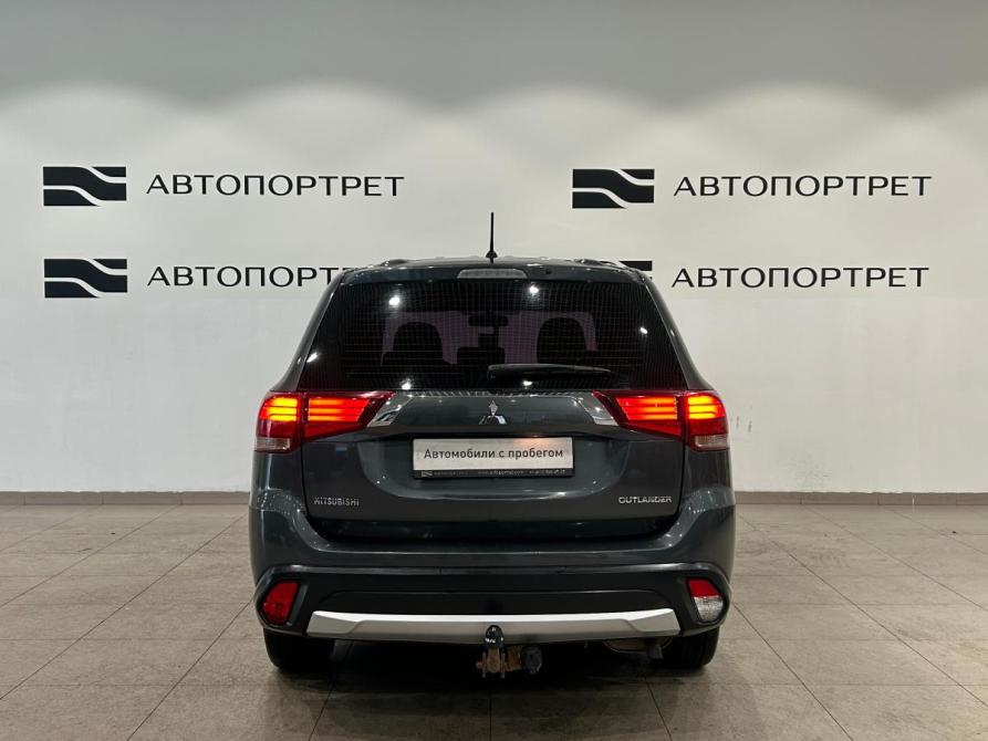Mitsubishi Outlander III Рестайлинг 2 Санкт-Петербург  - изображение 6