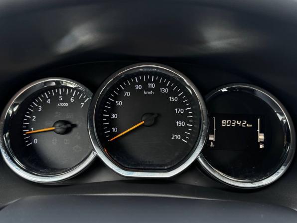 Renault Logan II Рестайлинг с пробегом 2022 года, цена 999 000 рублей, 80341 км, седан, Автокод Объявления