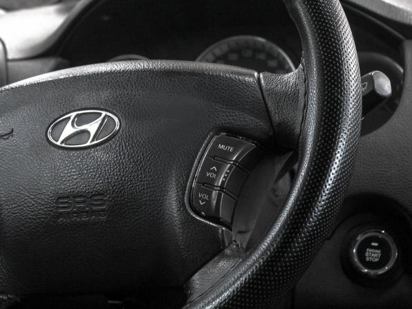 Hyundai Sonata V (NF) Рестайлинг с пробегом 2008 года, цена 689 900 рублей, 266000 км, седан, Автокод Объявления