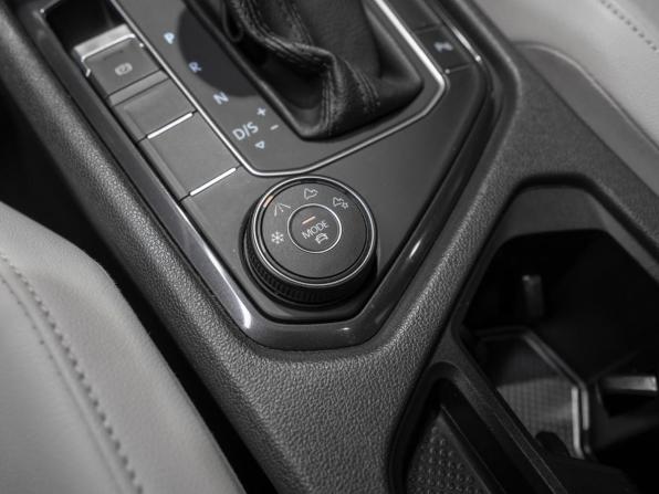 Volkswagen Tiguan II с пробегом 2020 года, цена 3 200 000 рублей, 132125 км, внедорожник, Автокод Объявления