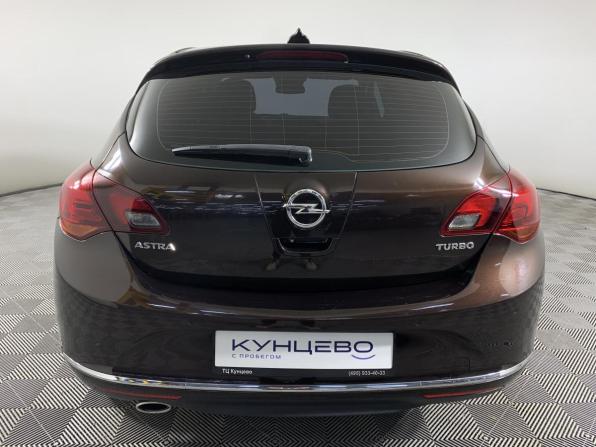 Opel Astra J Рестайлинг с пробегом 2014 года, цена 930 000 рублей, 136601 км, хэтчбек, Автокод Объявления