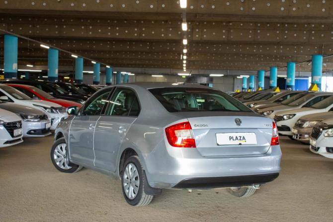 Skoda Rapid I с пробегом 2014 года, цена 1 000 000 рублей, 93244 км, лифтбек, Автокод Объявления