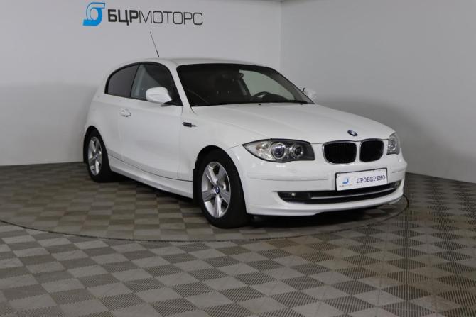 BMW 1 серии I (E81/E82/E87/E88) Рестайлинг с пробегом 2011 года, цена 629 990 рублей, 221535 км, хэтчбек, Автокод Объявления