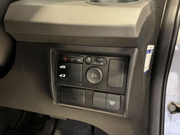 Honda Freed I с пробегом 2010 года, цена 950 000 рублей, 170440 км, компактвэн, Автокод Объявления
