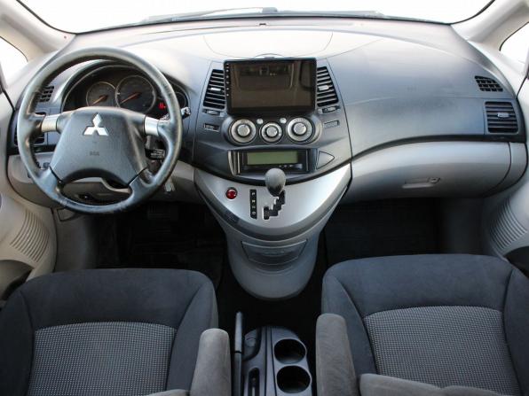 Mitsubishi Grandis I с пробегом 2008 года, цена 729 000 рублей, 298723 км, минивэн, Автокод Объявления