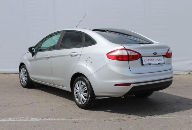 Ford Fiesta Mk6 Рестайлинг с пробегом 2015 года, цена 830 000 рублей, 154636 км, седан, Автокод Объявления