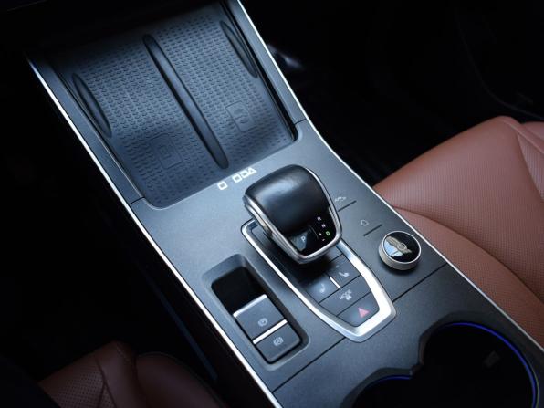 Omoda C5 I с пробегом 2022 года, цена 1 585 000 рублей, 45893 км, внедорожник, Автокод Объявления