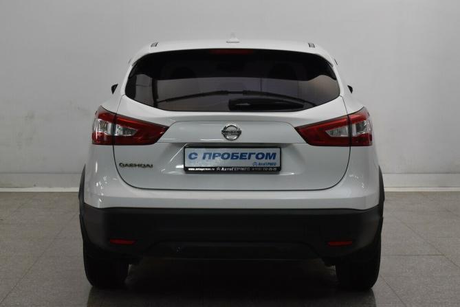 Nissan Qashqai II с пробегом 2018 года, цена 1 730 000 рублей, 116821 км, внедорожник, Автокод Объявления