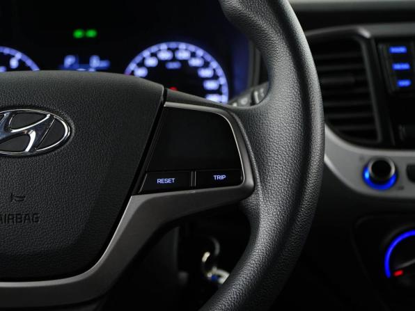 Hyundai Solaris II с пробегом 2017 года, цена 1 157 050 рублей, 133607 км, седан, Автокод Объявления