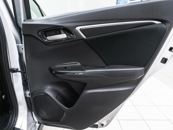 Honda Fit III с пробегом 2016 года, цена 950 000 рублей, 170022 км, хэтчбек, Автокод Объявления