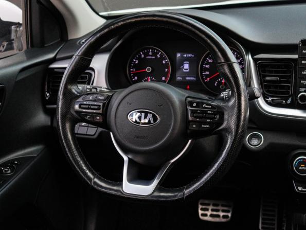 Kia Stonic I с пробегом 2018 года, цена 1 450 000 рублей, 188059 км, внедорожник, Автокод Объявления