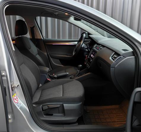 Skoda Octavia III (A7) Рестайлинг с пробегом 2018 года, цена 2 245 000 рублей, 83123 км, лифтбек, Автокод Объявления
