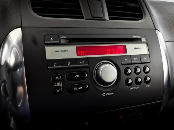 Suzuki SX4 I (Classic) Рестайлинг с пробегом 2013 года, цена 810 000 рублей, 205822 км, хэтчбек, Автокод Объявления