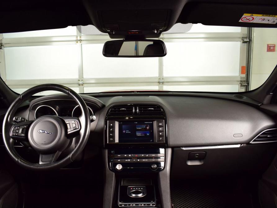 Jaguar F-Pace I Кемерово  - изображение 11