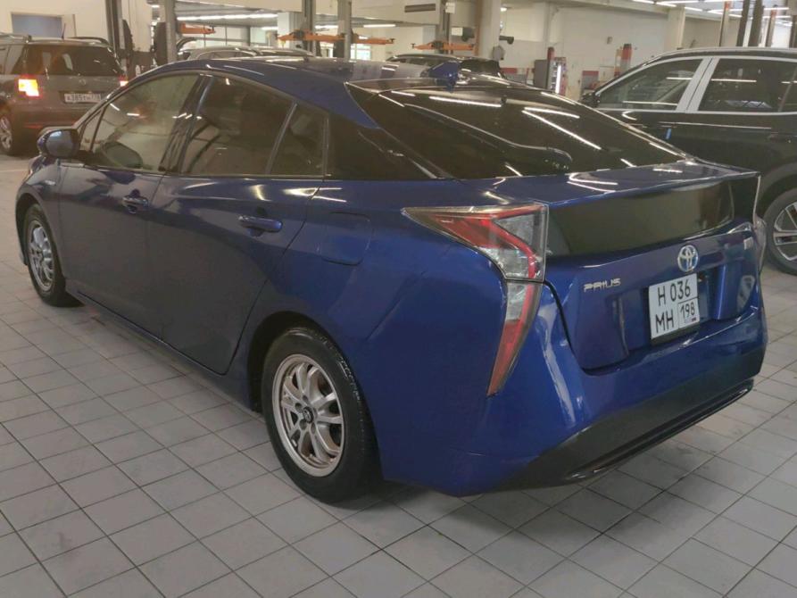 Toyota Prius IV (XW50) Санкт-Петербург  - изображение 3