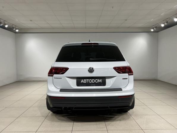 Volkswagen Tiguan II с пробегом 2019 года, цена 2 450 000 рублей, 132414 км, внедорожник, Автокод Объявления
