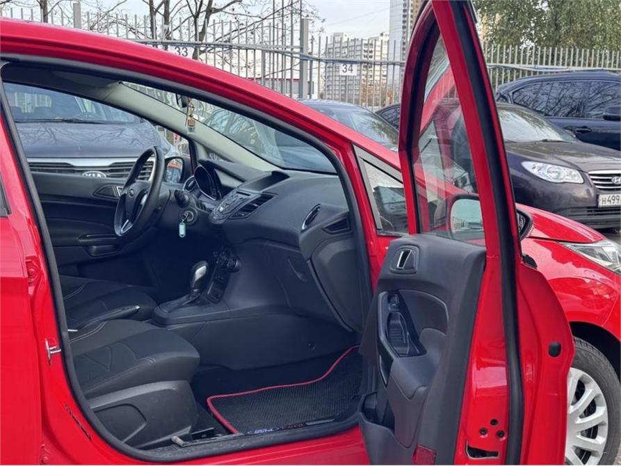 Ford Fiesta Mk6 Рестайлинг Москва  - изображение 7