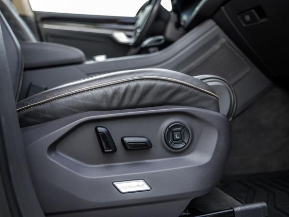 Volkswagen Touareg III с пробегом 2019 года, цена 4 598 000 рублей, 42137 км, внедорожник, Автокод Объявления