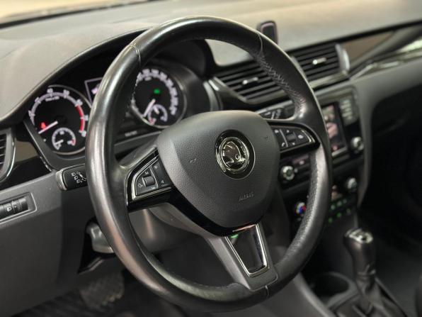 Skoda Rapid I Рестайлинг с пробегом 2017 года, цена 1 390 000 рублей, 53250 км, лифтбек, Автокод Объявления