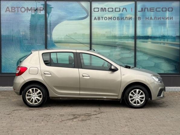 Renault Sandero II Рестайлинг с пробегом 2020 года, цена 850 000 рублей, 90085 км, хэтчбек, Автокод Объявления