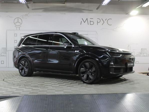 Li Auto (Lixiang) L9 I Рестайлинг с пробегом 2024 года, цена 7 100 000 рублей, 56298 км, внедорожник, Автокод Объявления