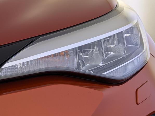 Toyota C-HR I Рестайлинг с пробегом 2021 года, цена 2 550 000 рублей, 56106 км, внедорожник, Автокод Объявления