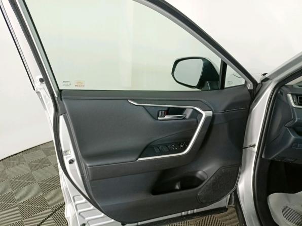 Toyota RAV4 V (XA50) с пробегом 2021 года, цена 3 625 000 рублей, 50000 км, внедорожник, Автокод Объявления