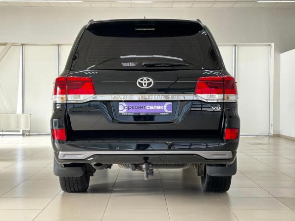 Toyota Land Cruiser 200 Series Рестайлинг 2 с пробегом 2015 года, цена 4 870 000 рублей, 252565 км, внедорожник, Автокод Объявления