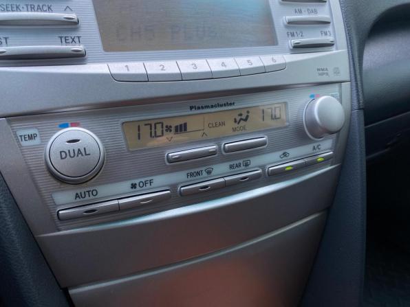 Toyota Camry VI (XV40) Рестайлинг с пробегом 2010 года, цена 1 180 000 рублей, 239000 км, седан, Автокод Объявления