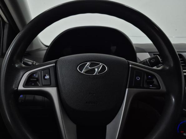 Hyundai Solaris I Рестайлинг с пробегом 2016 года, цена 715 000 рублей, 200576 км, седан, Автокод Объявления