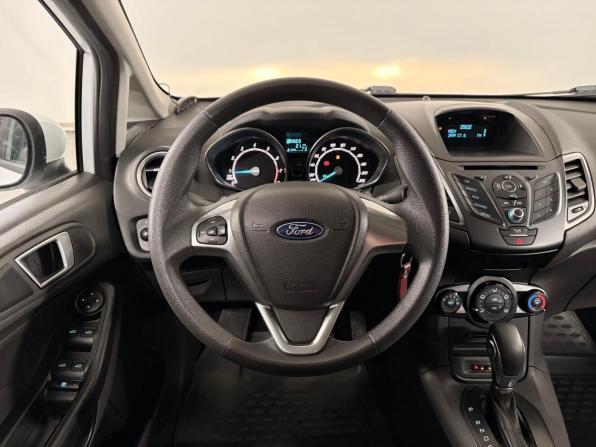 Ford Fiesta Mk6 Рестайлинг с пробегом 2018 года, цена 1 099 000 рублей, 49280 км, хэтчбек, Автокод Объявления