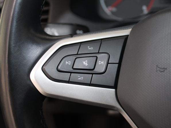 Volkswagen Polo VI с пробегом 2021 года, цена 1 679 900 рублей, 80380 км, лифтбек, Автокод Объявления