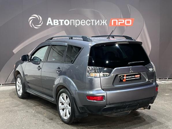 Mitsubishi Outlander II Рестайлинг с пробегом 2011 года, цена 895 000 рублей, 190242 км, внедорожник, Автокод Объявления