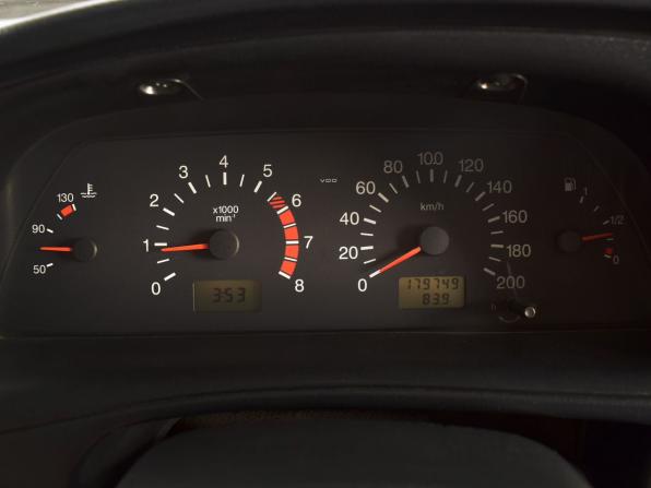 Chevrolet Niva I Рестайлинг с пробегом 2011 года, цена 795 995 рублей, 179748 км, внедорожник, Автокод Объявления