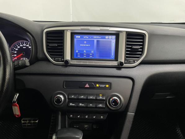 Kia Sportage IV Рестайлинг с пробегом 2018 года, цена 2 300 000 рублей, 130757 км, внедорожник, Автокод Объявления
