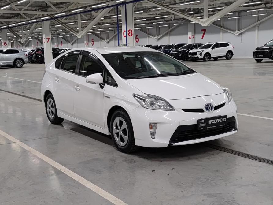 Toyota Prius III Рестайлинг (XW30) Казань  - изображение 3