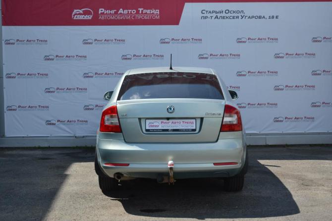 Skoda Octavia II (A5) Рестайлинг с пробегом 2013 года, цена 750 000 рублей, 227825 км, лифтбек, Автокод Объявления