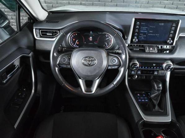 Toyota RAV4 V (XA50) с пробегом 2022 года, цена 4 100 000 рублей, 96061 км, внедорожник, Автокод Объявления