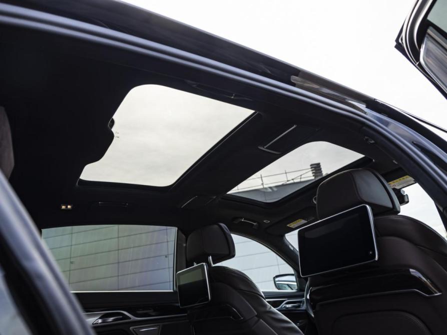 BMW 7 серии VI (G11/G12) Рестайлинг Москва  - изображение 25