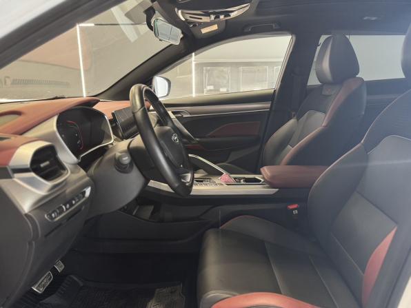 Geely Coolray I с пробегом 2022 года, цена 1 980 000 рублей, 57000 км, внедорожник, Автокод Объявления