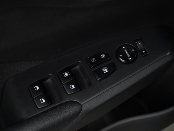 Hyundai Solaris II с пробегом 2017 года, цена 1 177 077 рублей, 144227 км, седан, Автокод Объявления