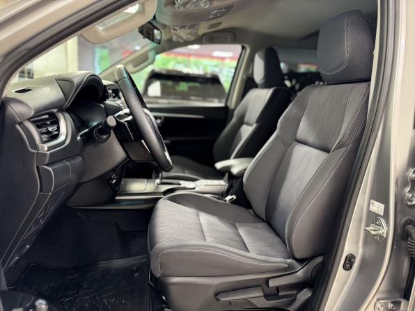 Toyota Fortuner II Рестайлинг с пробегом 2022 года, цена 4 950 000 рублей, 738 км, внедорожник, Автокод Объявления