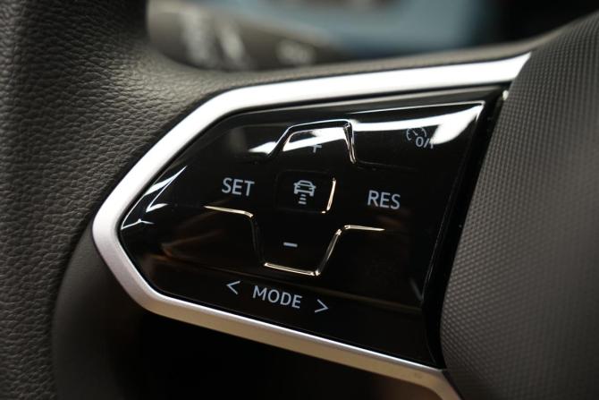 Volkswagen ID.3 I с пробегом 2023 года, цена 3 444 000 рублей, 18500 км, хэтчбек, Автокод Объявления