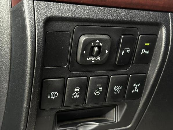 Toyota Land Cruiser 200 Series Рестайлинг 1 с пробегом 2014 года, цена 4 299 000 рублей, 214452 км, внедорожник, Автокод Объявления