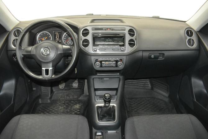 Volkswagen Tiguan I Рестайлинг с пробегом 2012 года, цена 989 000 рублей, 244000 км, внедорожник, Автокод Объявления